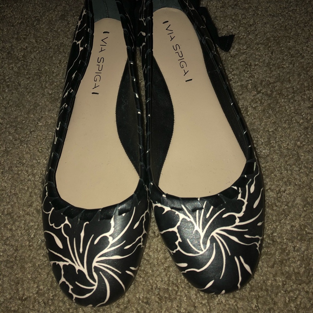 Beautiful rounded flats by Via Spiga